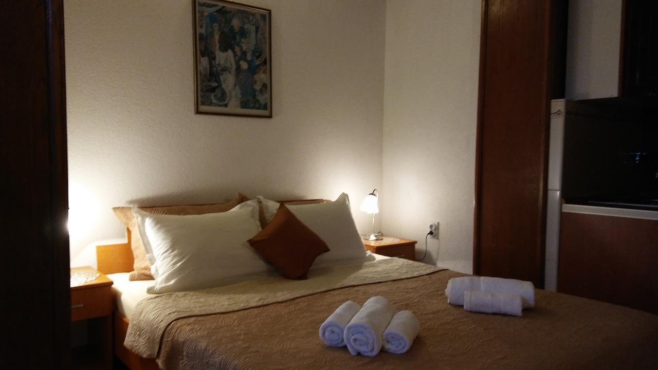 Guest House Villa Castio Petrovac Ngoại thất bức ảnh