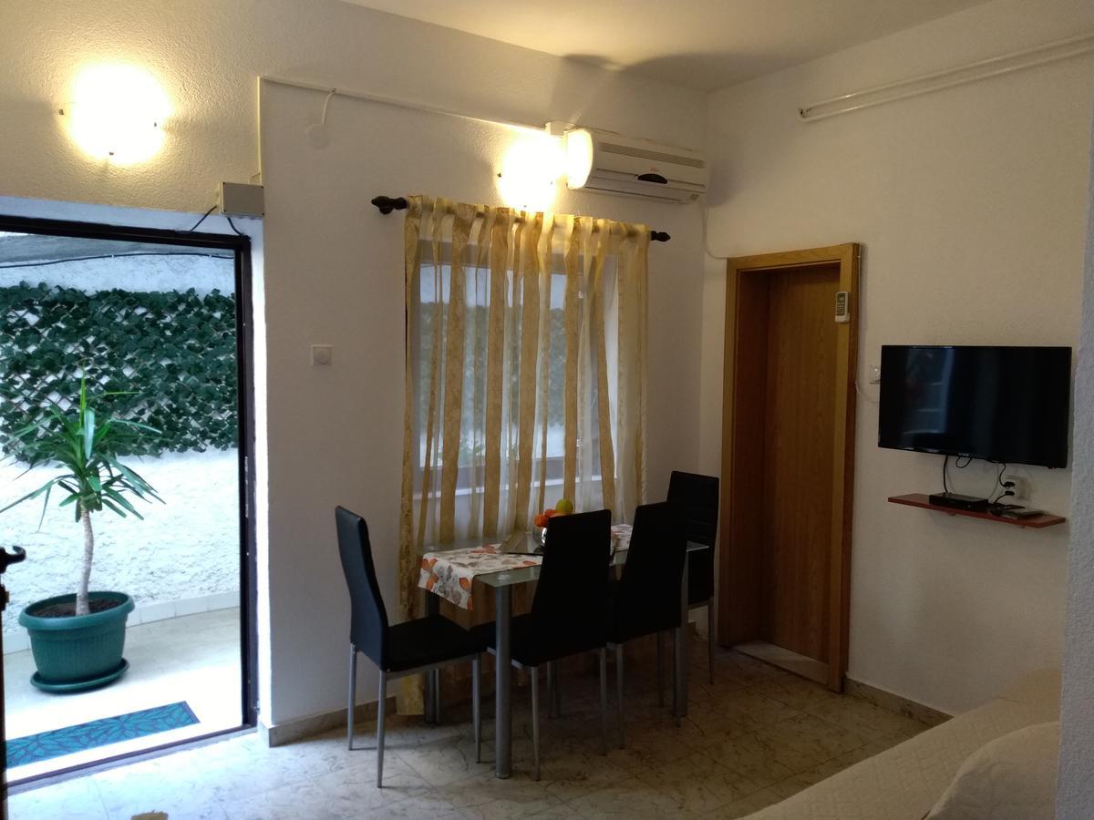 Guest House Villa Castio Petrovac Ngoại thất bức ảnh