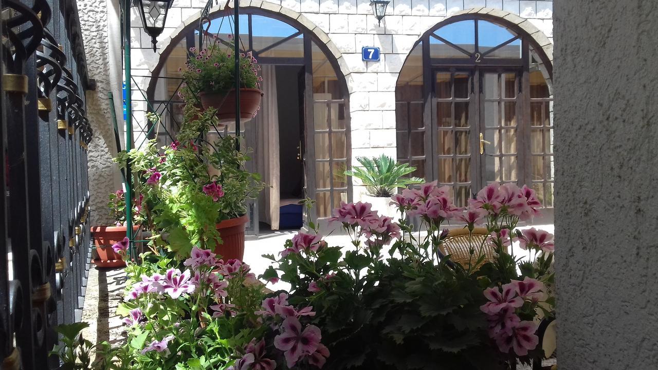 Guest House Villa Castio Petrovac Ngoại thất bức ảnh